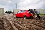 2male boots field ford ford_fiesta fwd jeans mud nonnude pushing stuck uk // 962x650 // 212KB