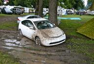 camping field fwd mud noperson stuck toyota toyota_prius // 2048x1402 // 578KB