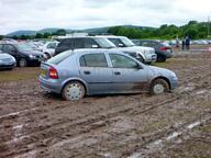 carpark field fwd mud noperson stuck uk // 2048x1536 // 480KB